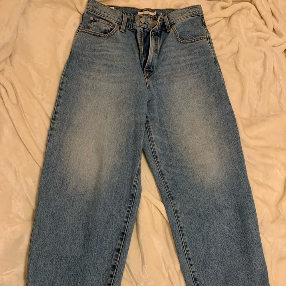 Levi’s Balloon leg jeans